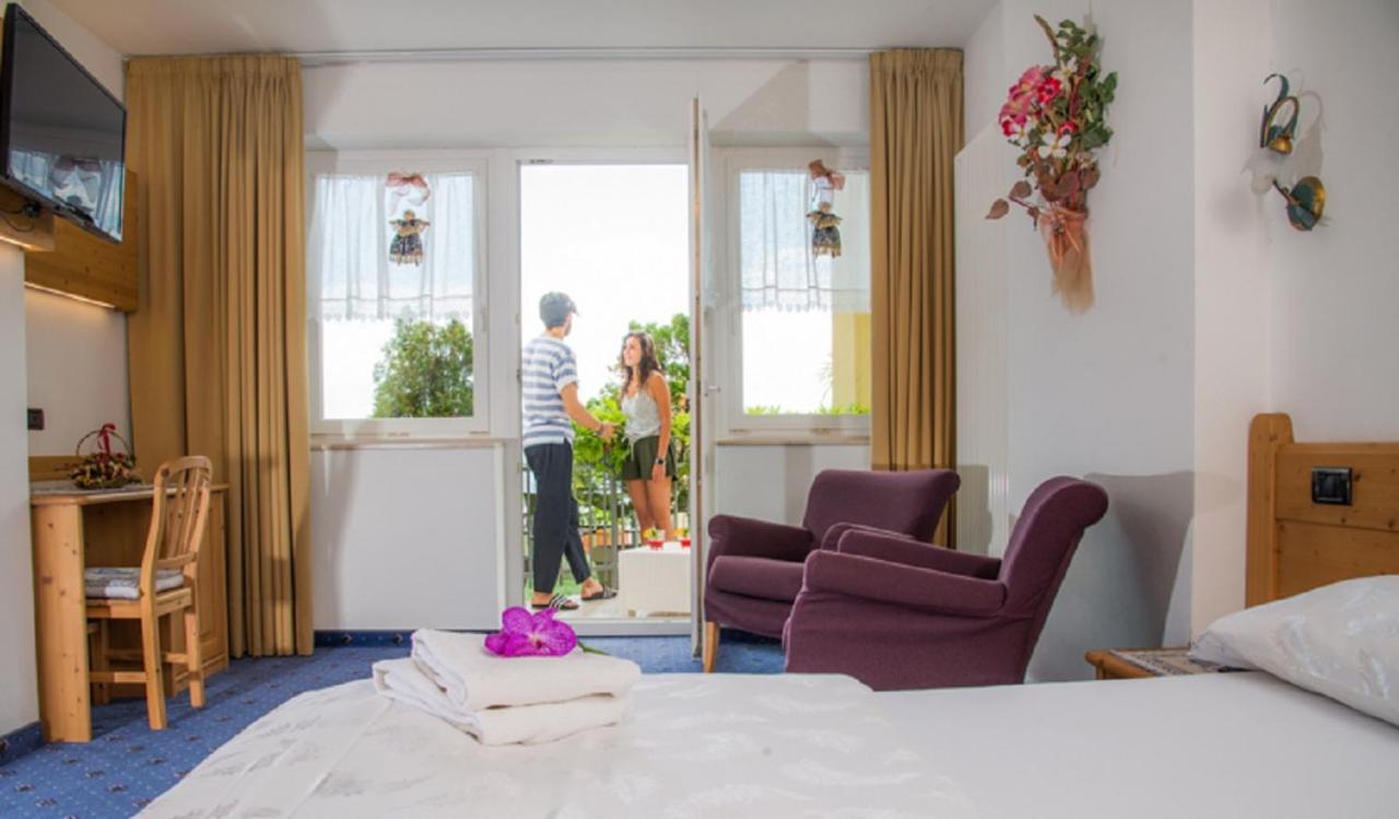 Albergo Miravalle Fai Della Paganella Extérieur photo